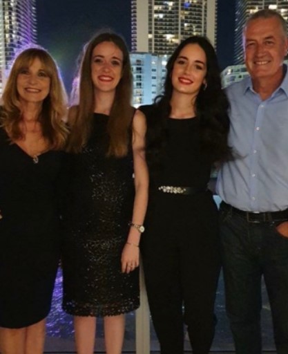 Josefina Alfaro with her father, sister and mother